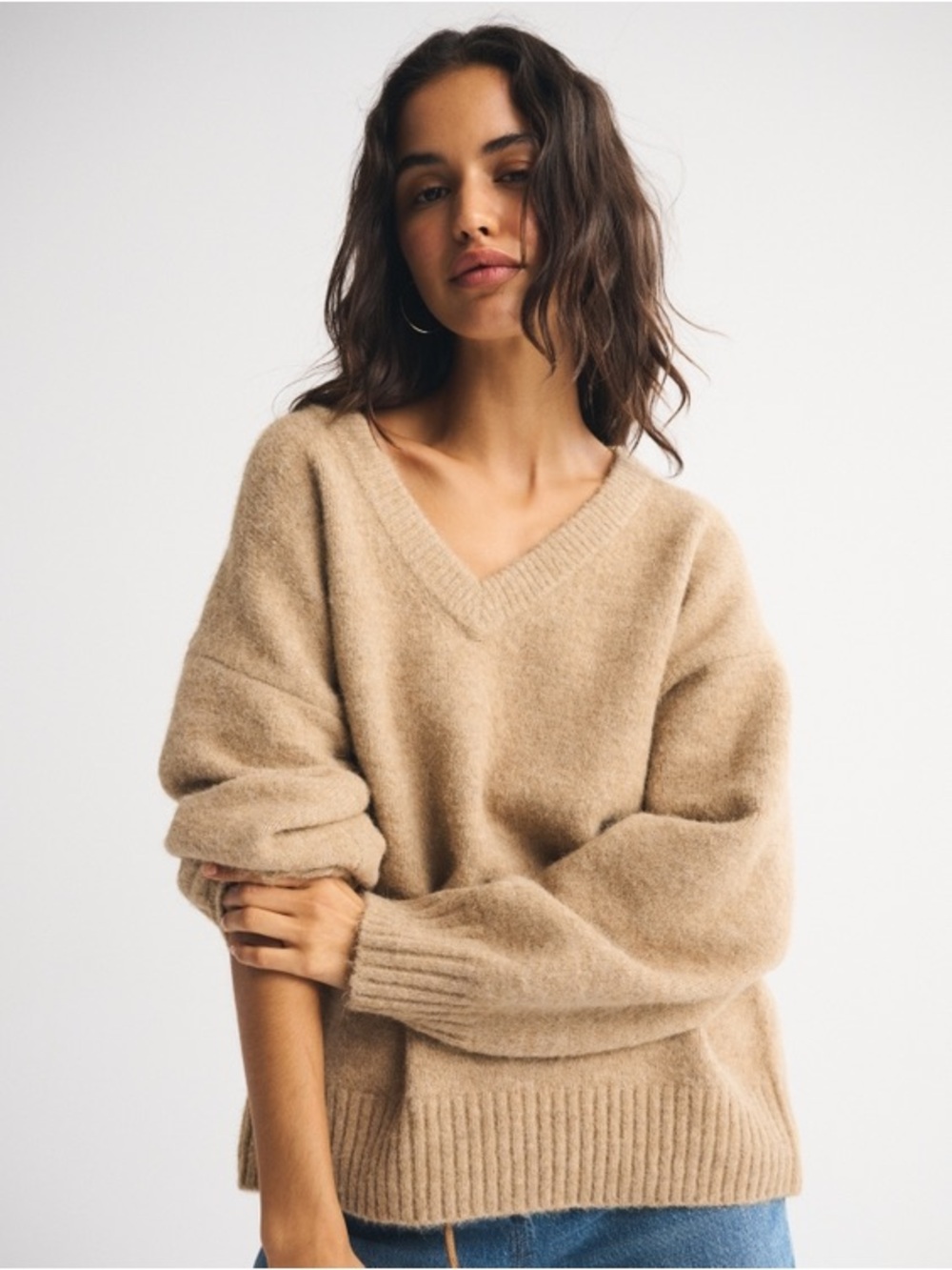 Aerie Teddy Soft V Neck Sweater Cozy Teddy Stretch Oversized Carmel Brown M